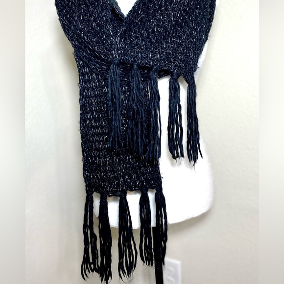 Women’s Black w Silver Lurex Metallic Fringed Knit Scarf Wrap from Renee’s NYC - Picture 7 of 7